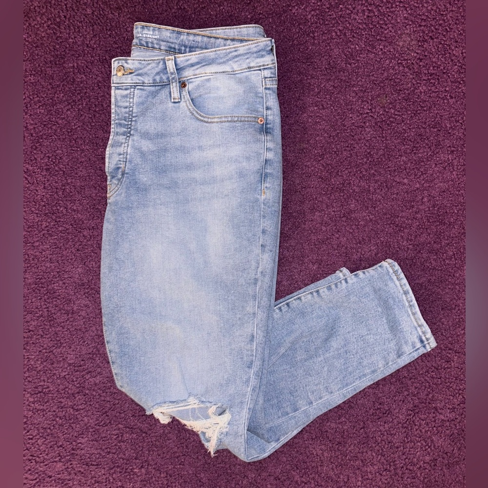 Old Navy’s Womens High Rise OG Straight Leg Jeans